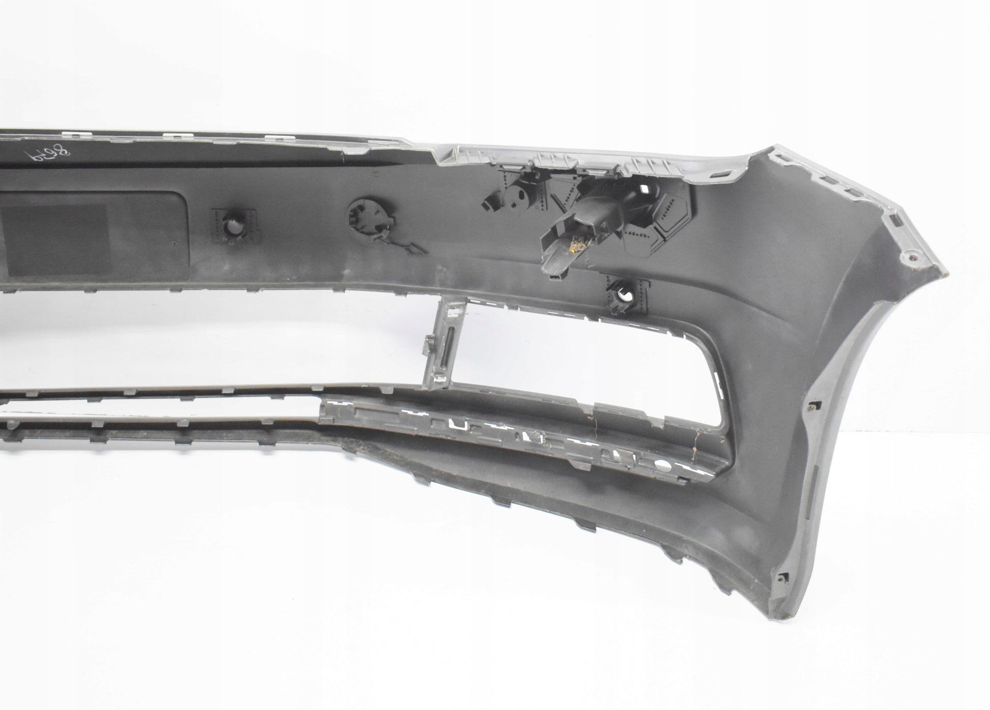 VW TOURAN III 5TA FRONT BUMPER ORG