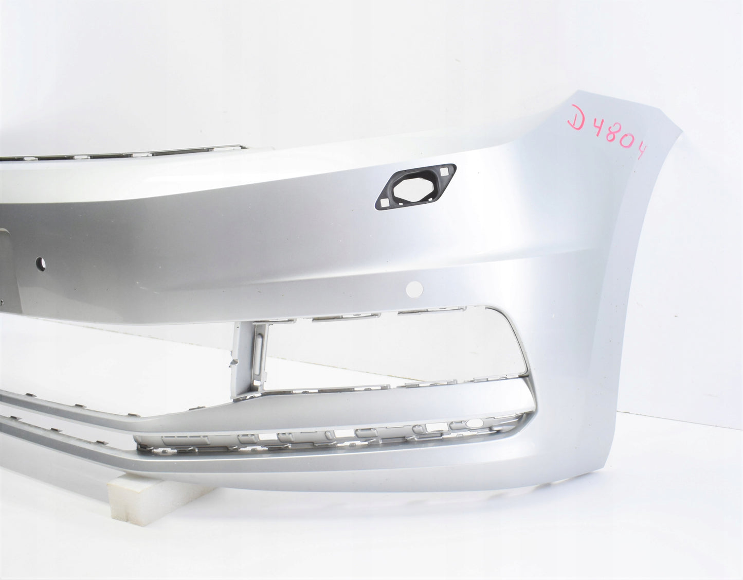 VW TOURAN III 5TA FRONT BUMPER EXCELLENT CONDITION