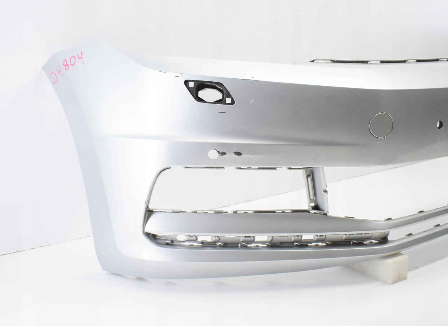 VW TOURAN III 5TA FRONT BUMPER EXCELLENT CONDITION