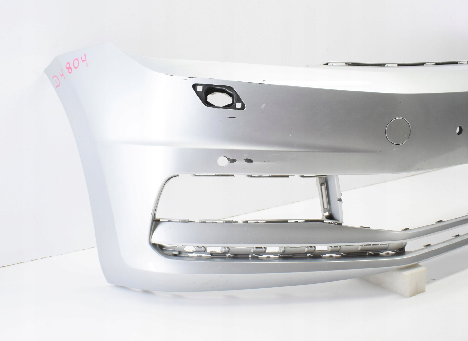 VW TOURAN III 5TA FRONT BUMPER EXCELLENT CONDITION