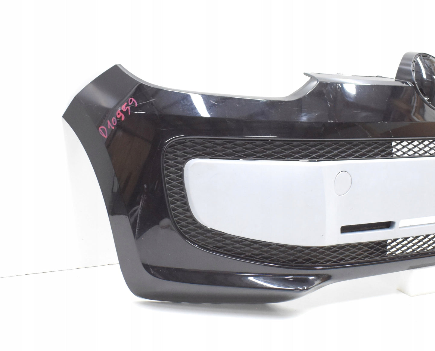 VW UP 1S0 FRONT BUMPER ORG + GRILLE