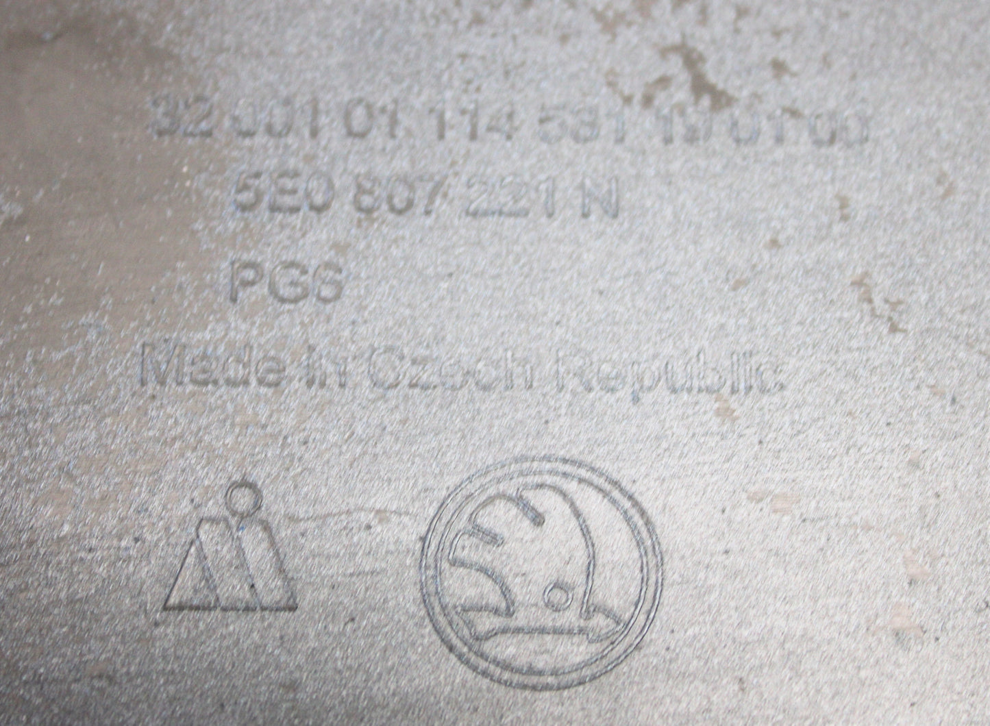 FRONT BUMPER SUPER CONDITION 123