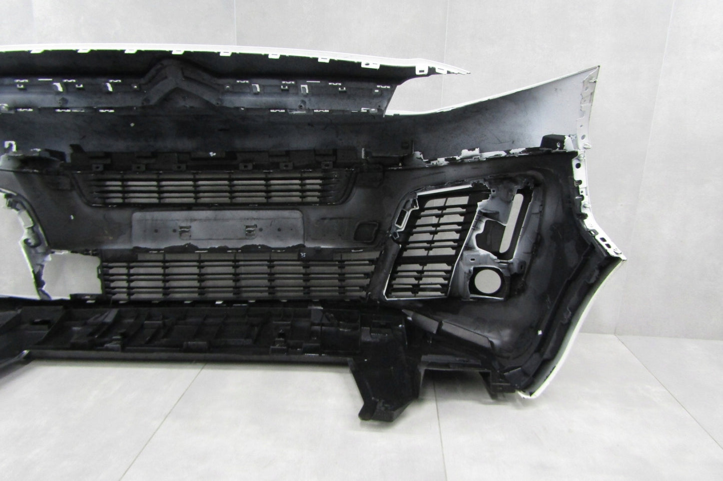 Citroen JUMPY SPACETOURER 3 III Front Bumper 16- (+ floor)