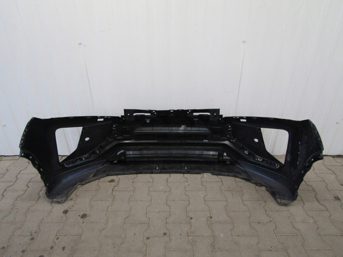 Mitsubishi Eclipse Cross 17- Front Bumper