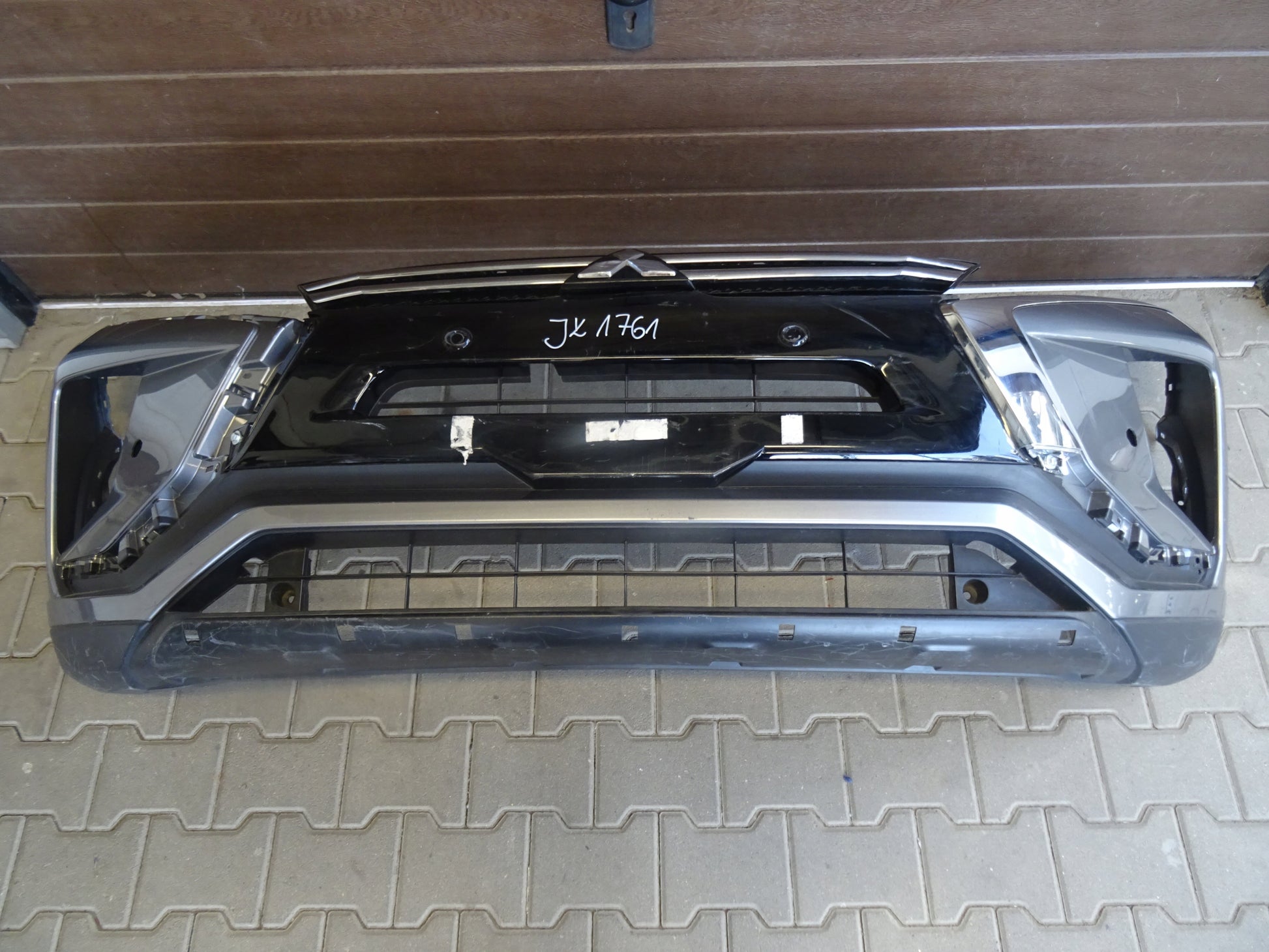 Mitsubishi Eclipse Cross 17- Front Bumper