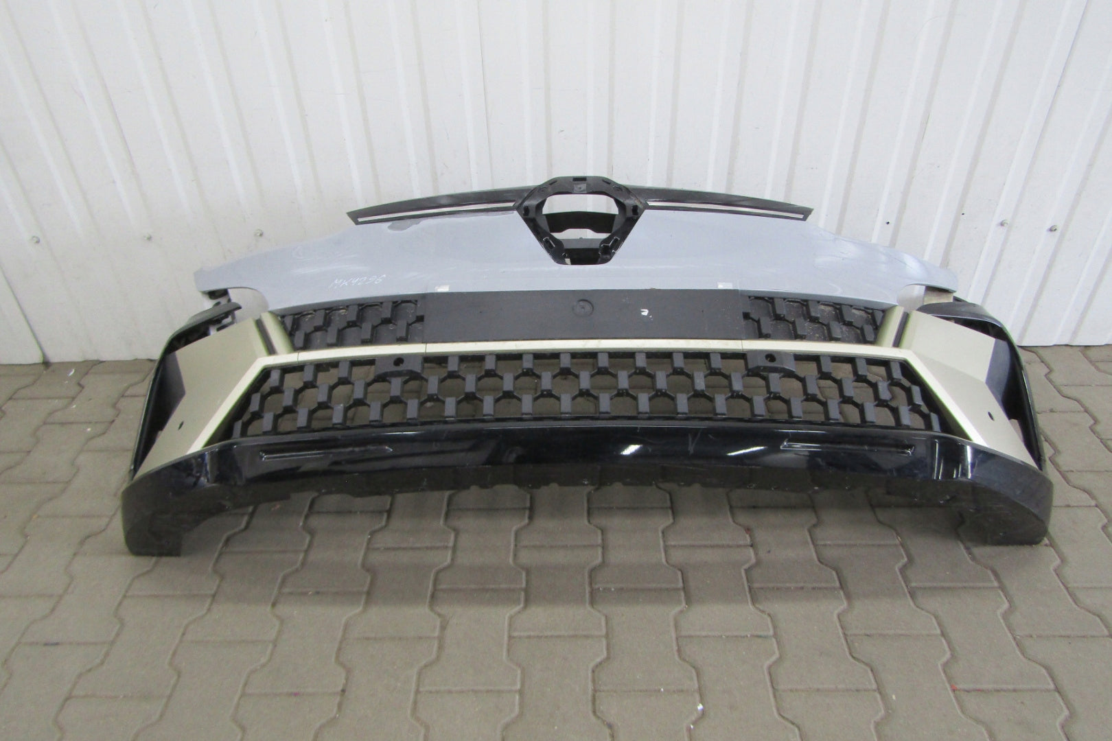 Front Bumper RENAULT MEGANE 5 E-TECH 22-