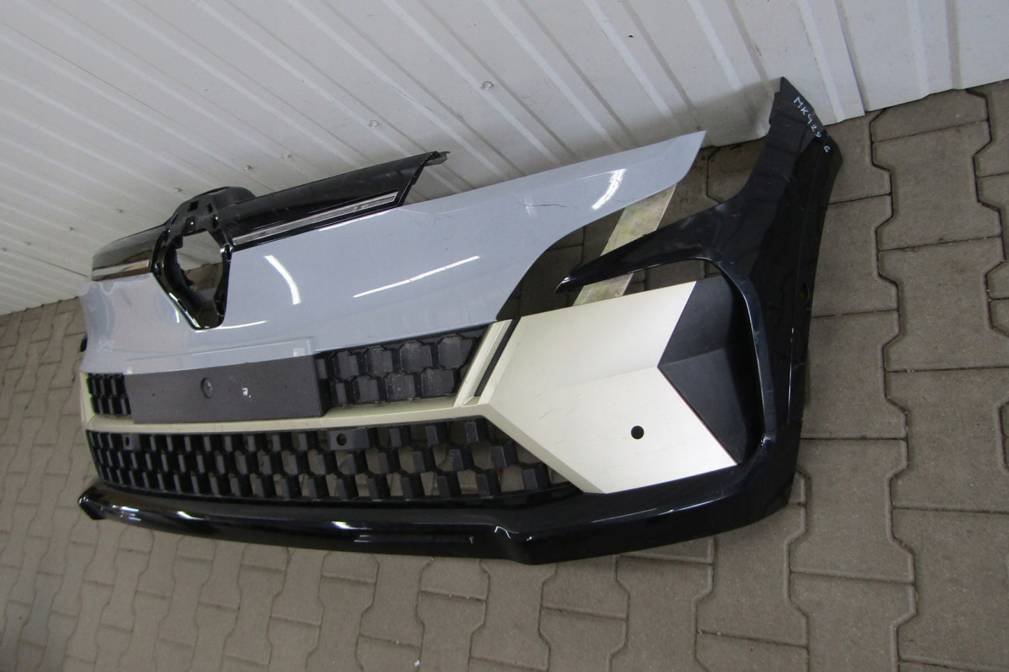 Front Bumper RENAULT MEGANE 5 E-TECH 22-