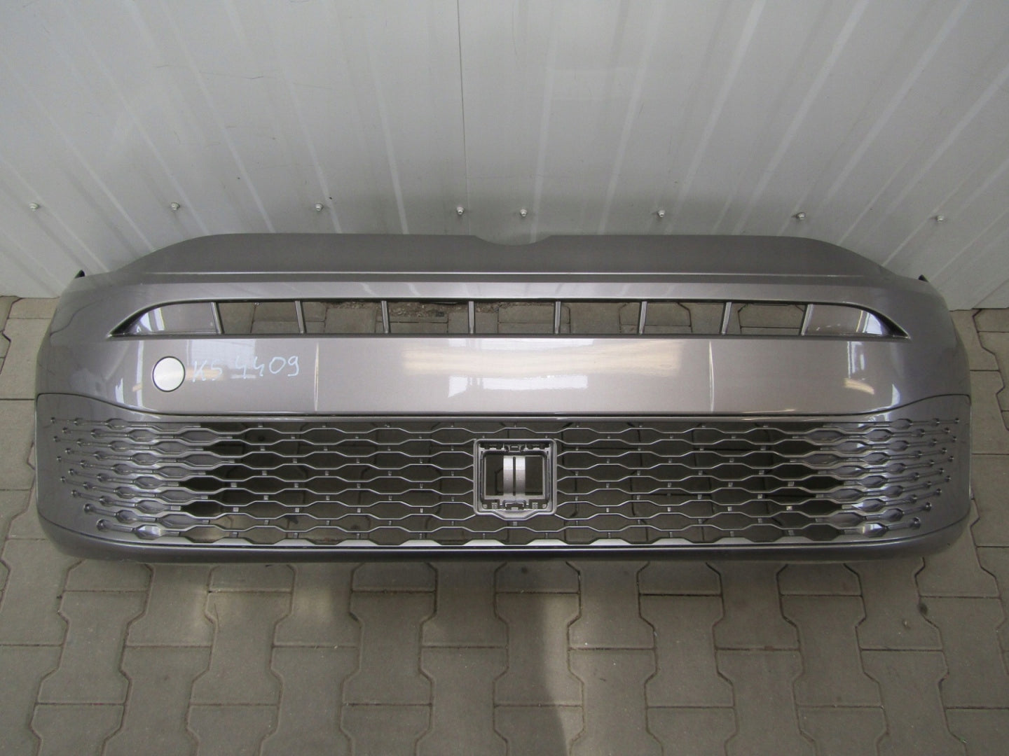 Front Bumper for VW Caddy 5 V 2K7 20-