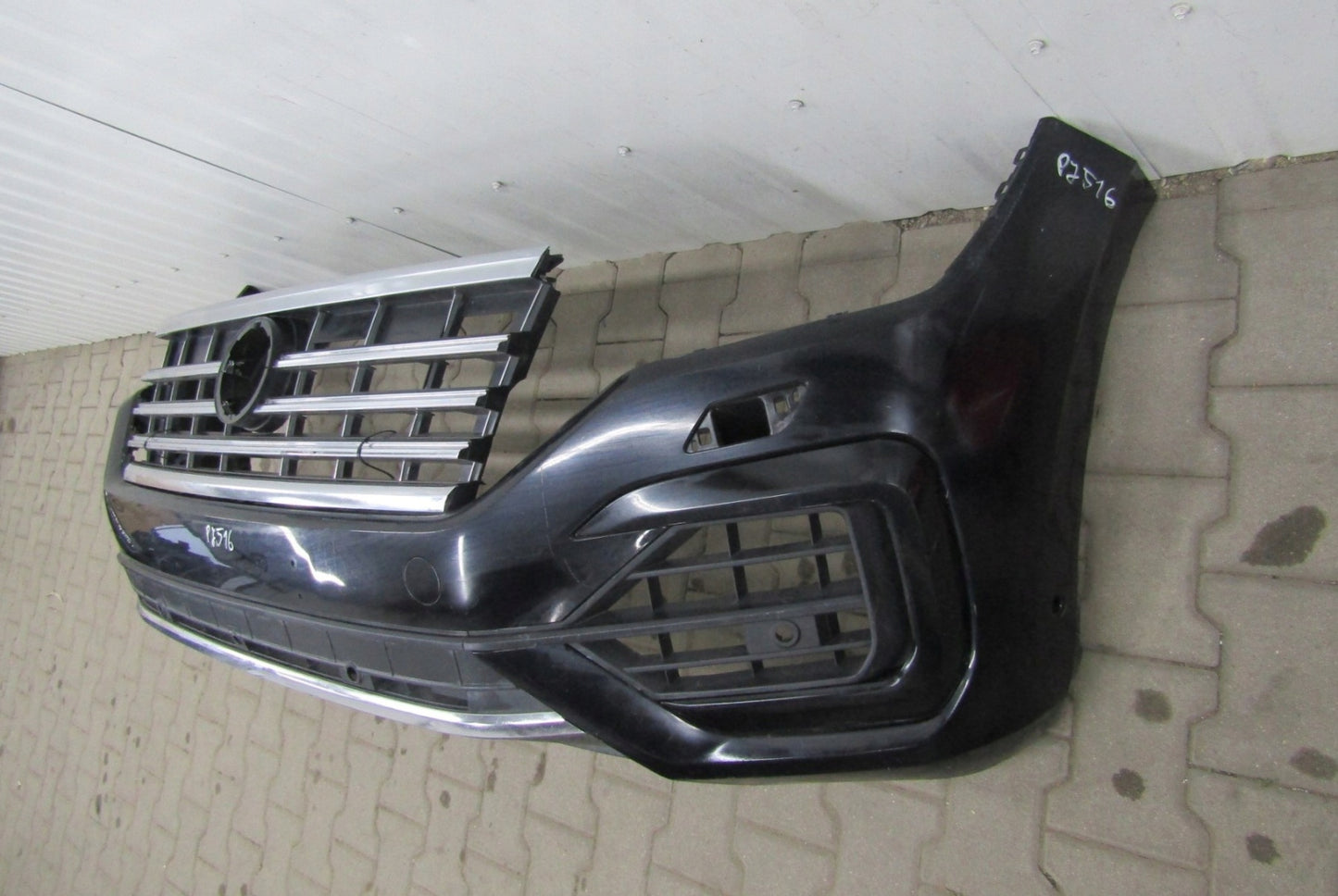 VW Touareg 3 III R-Line 760 18- Front Bumper