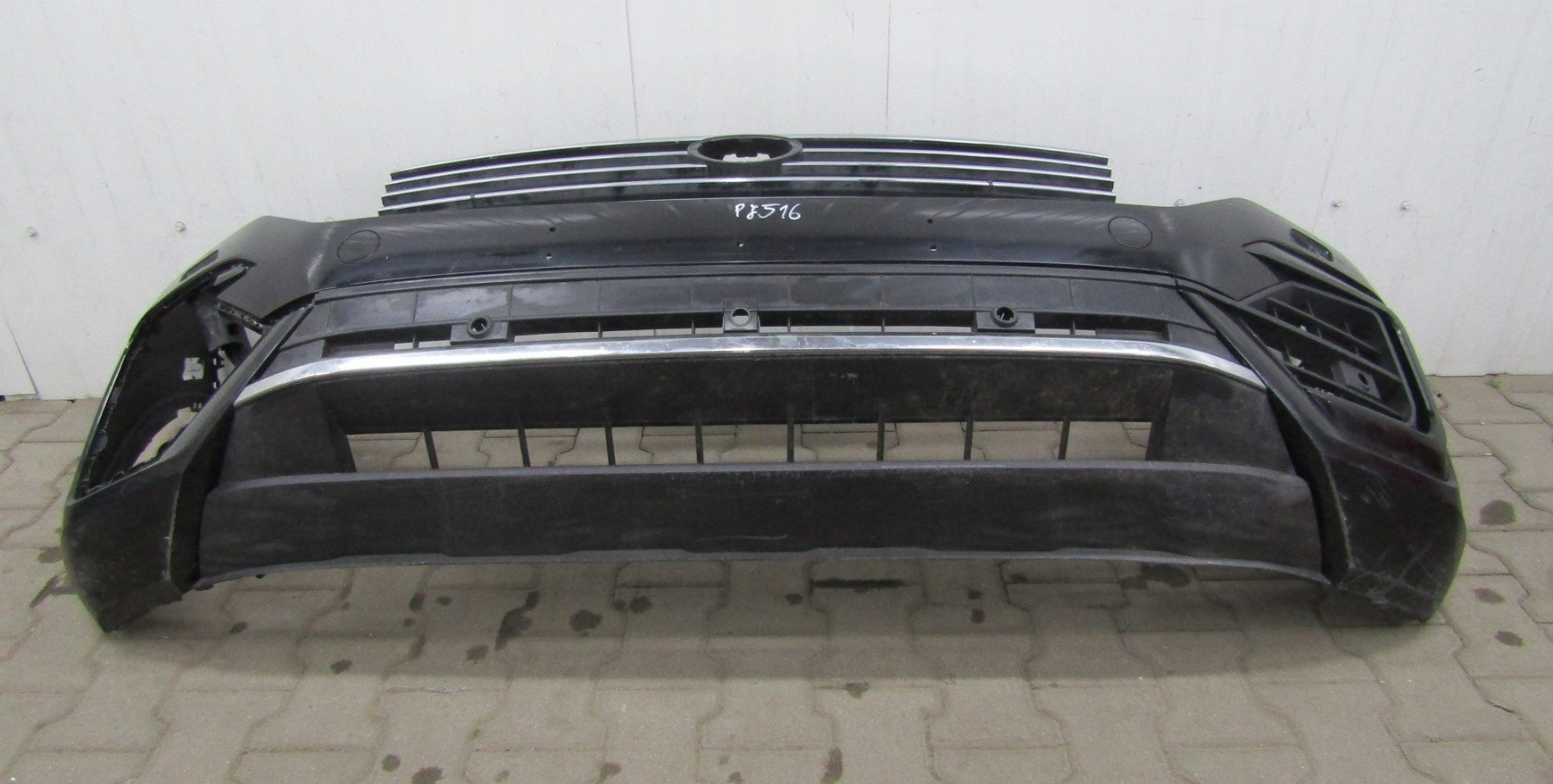 VW Touareg 3 III R-Line 760 18- Front Bumper