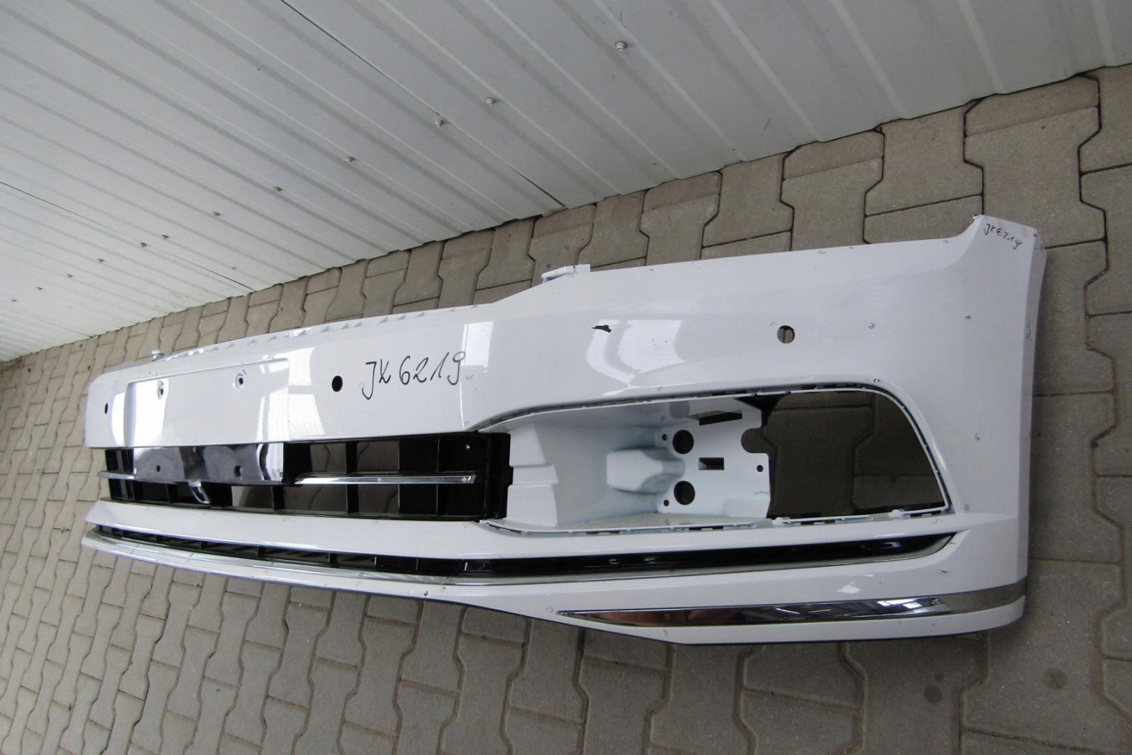 Front Bumper Volkswagen Phideon 3ED 16-