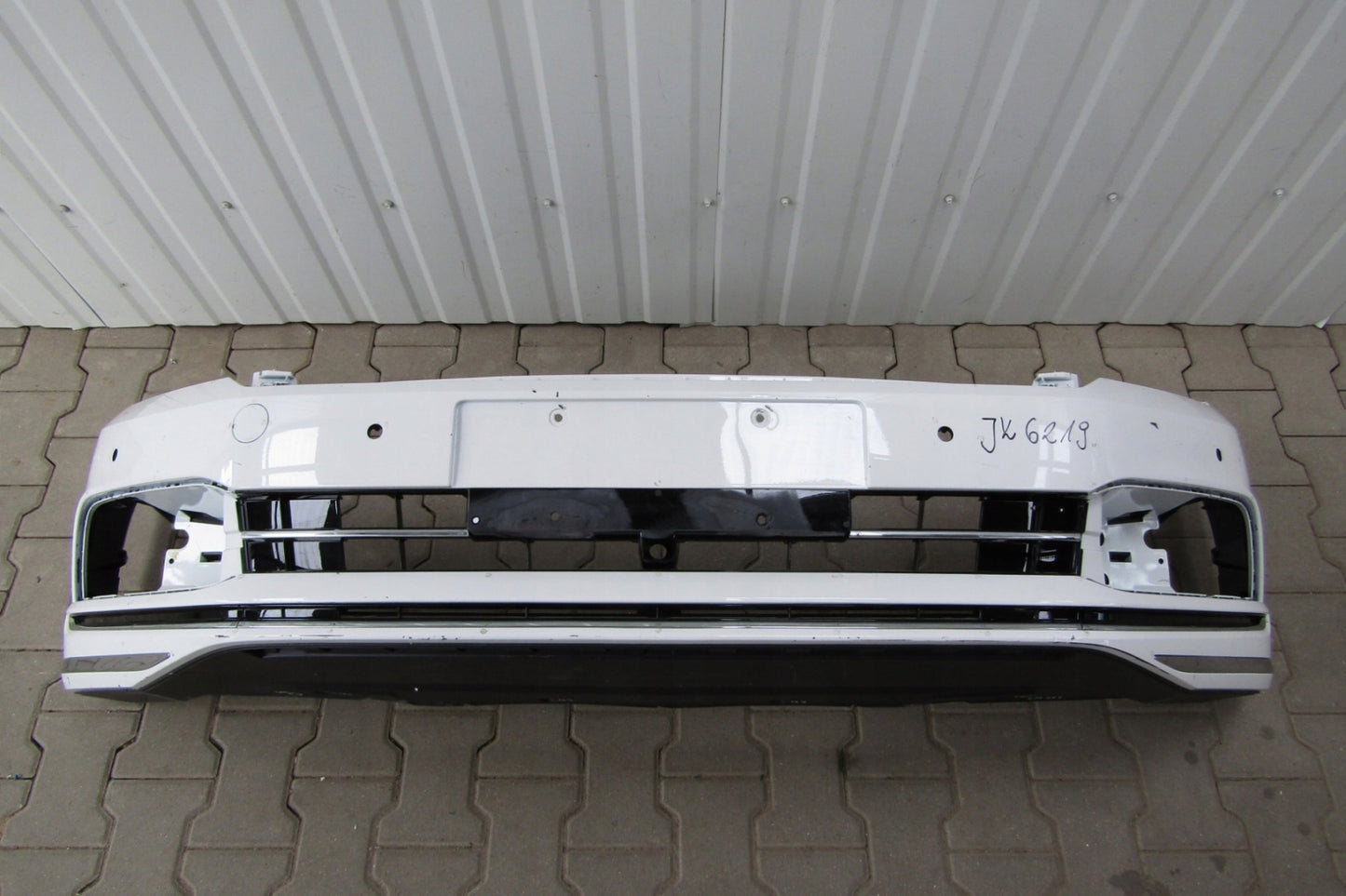Front Bumper Volkswagen Phideon 3ED 16-