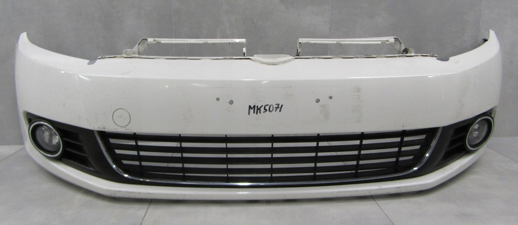 Front Bumper for Volkswagen VW Golf 6 VI 5K0 2008-2012 Estate / with Fog Lights