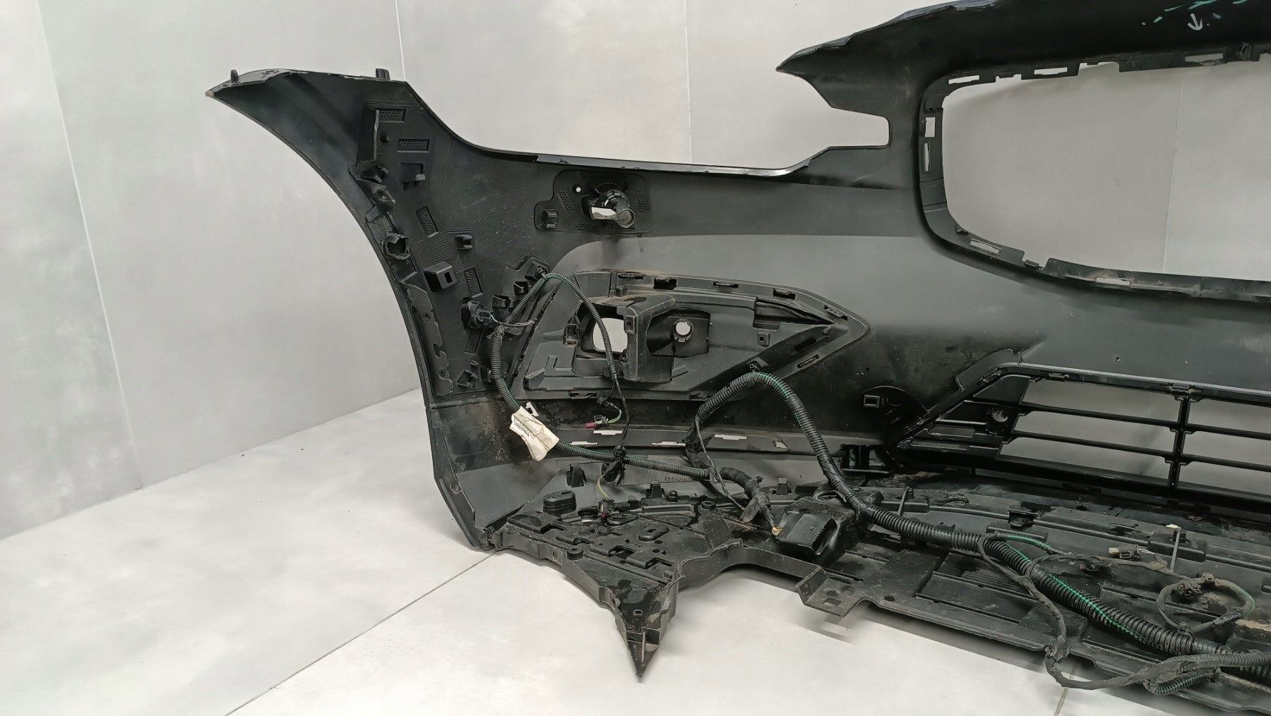 Front Bumper Volvo V60 S60 III 3 18- / + Cover + Wiring Harness