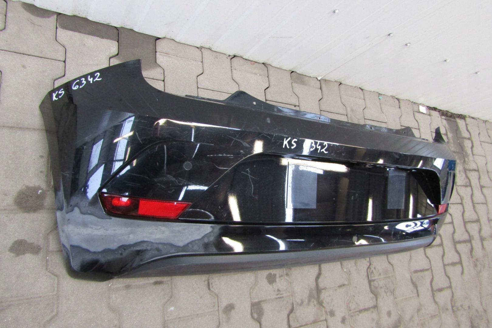 VW Up 1S6 Lift 16- Rear Bumper (Camera + PDC)