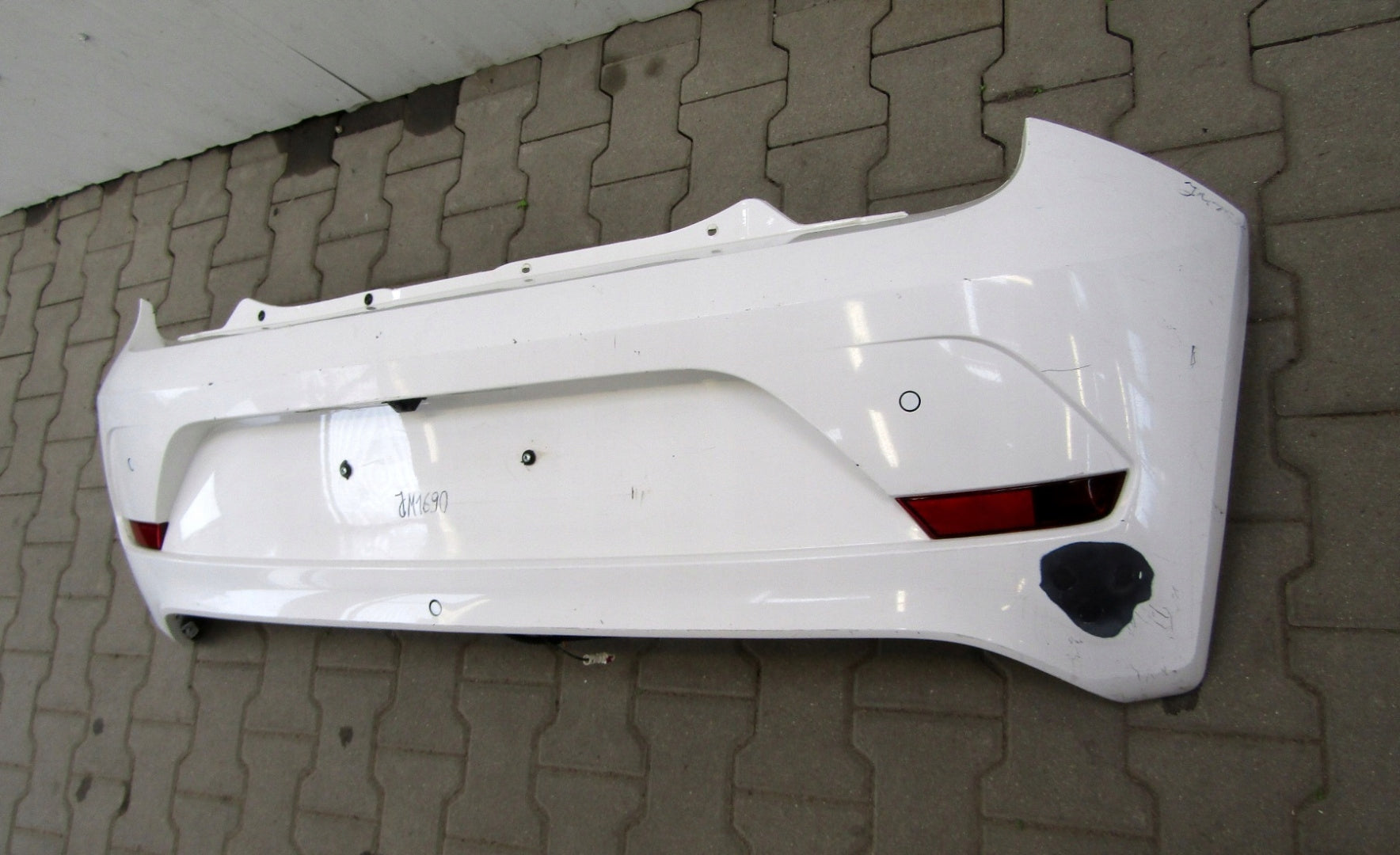 VW Up 1S6 Lift 16- Rear Bumper (Camera + PDC)
