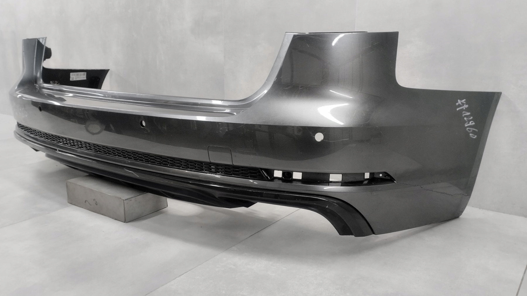 AUDI A4 B9 8W9 S-LINE KOMBI Rear Bumper 15-