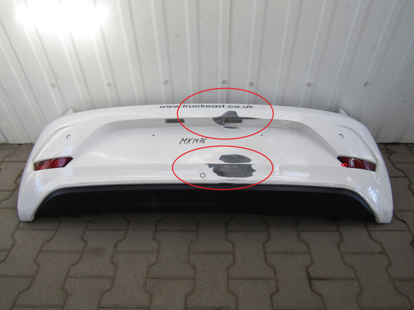 VW Up Lift Rear Bumper 16- (PDC)