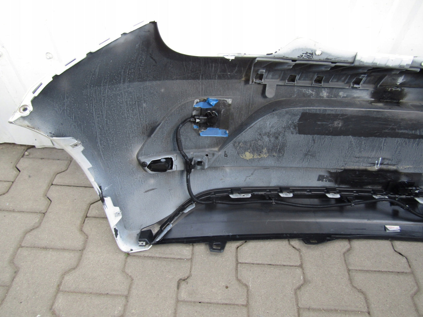 VW Up Lift Rear Bumper 16- (PDC)