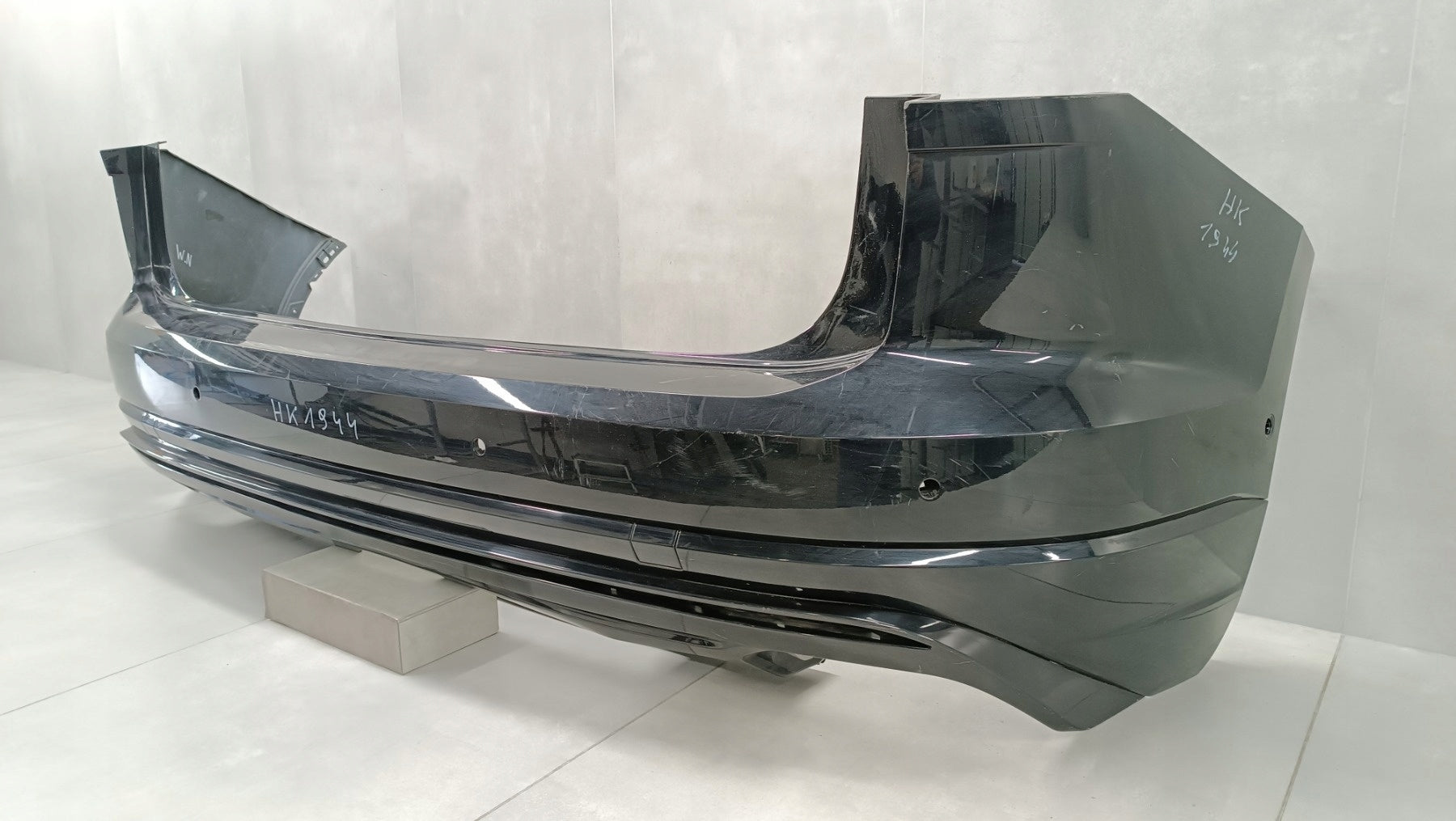 Rear Bumper for Volkswagen VW Touareg III 3 R-Line 760 18-