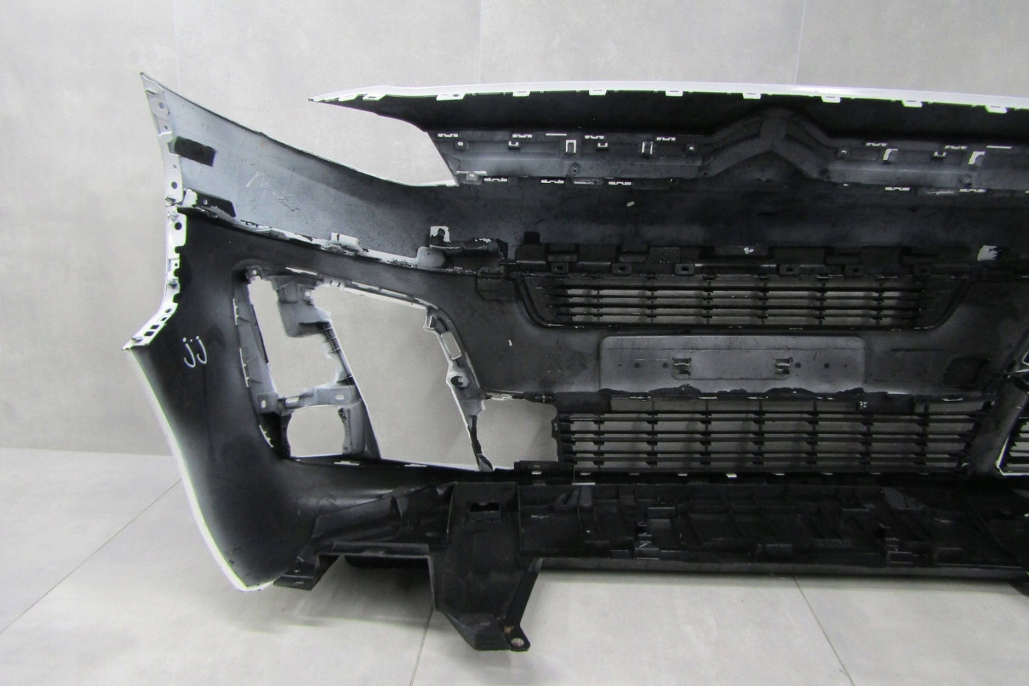 Citroen JUMPY SPACETOURER 3 III Front Bumper 16- (+ floor)