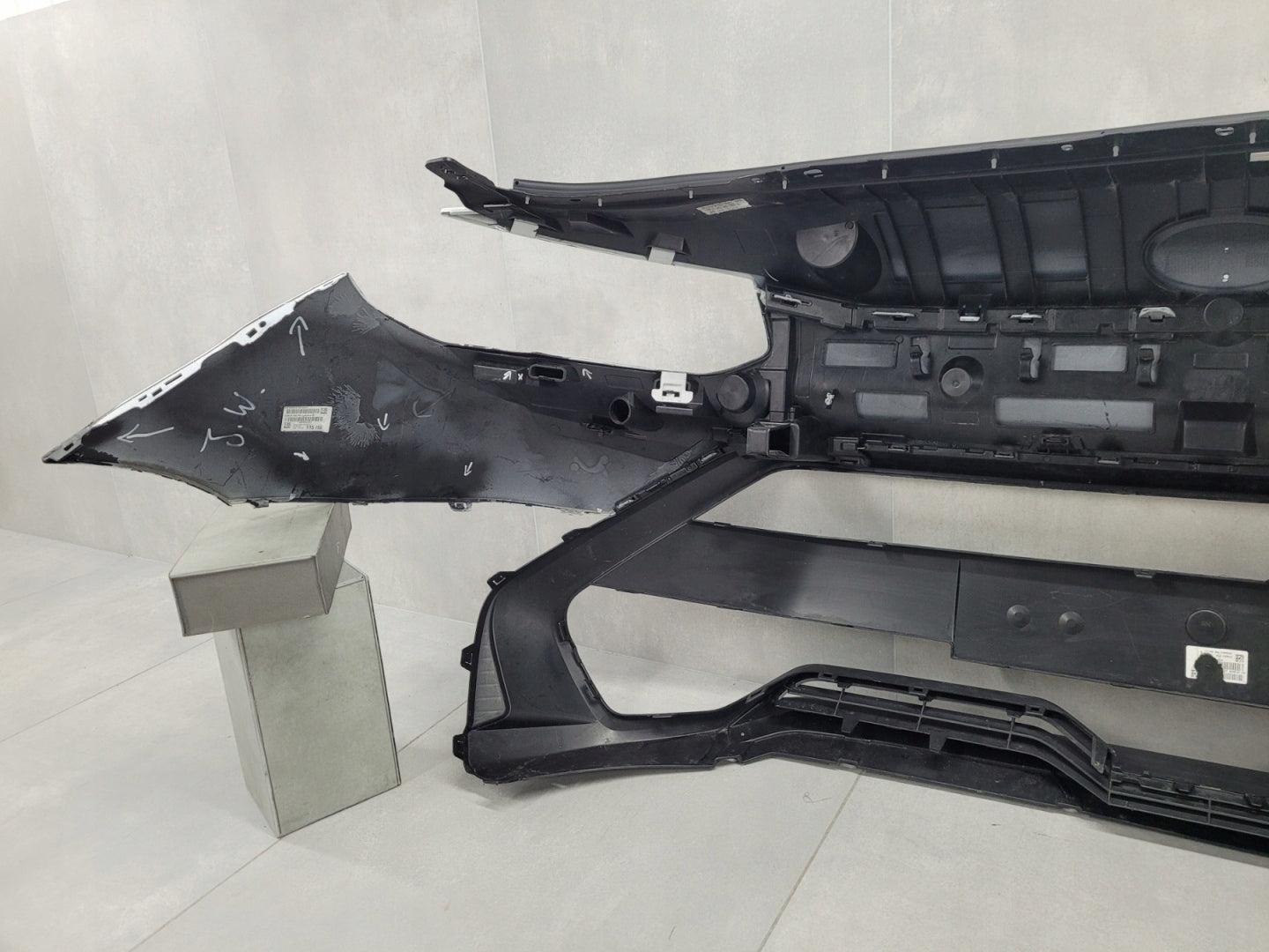 Front Bumper TOYOTA PROACE CITY LIFT 23-