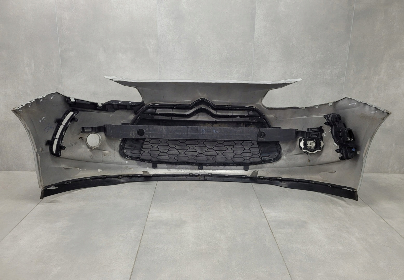 Front Bumper for Citroen DS3 09-14