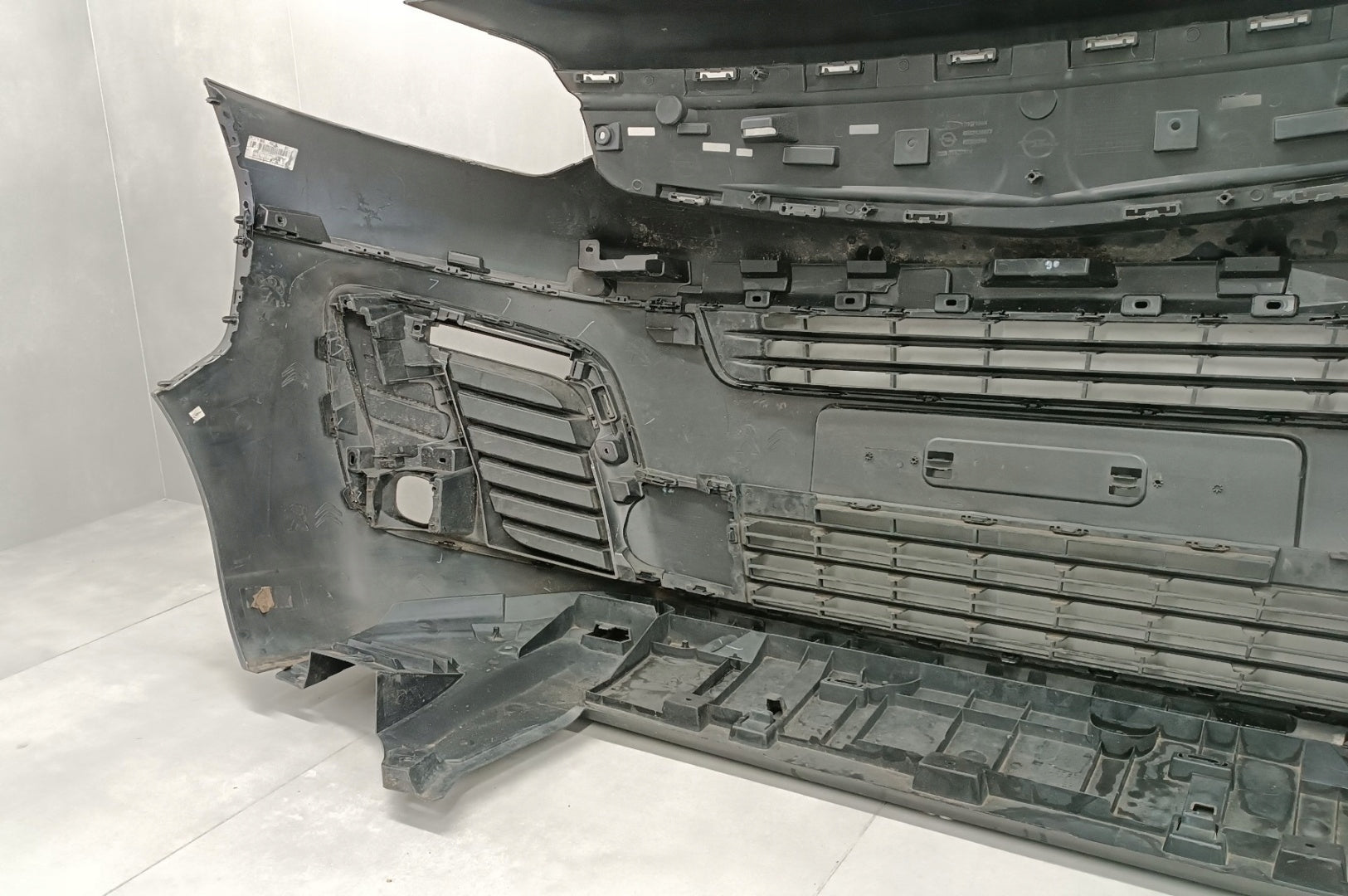 Opel Vivaro C 3rd Gen / Zafira D Front Bumper 19- / + Cover