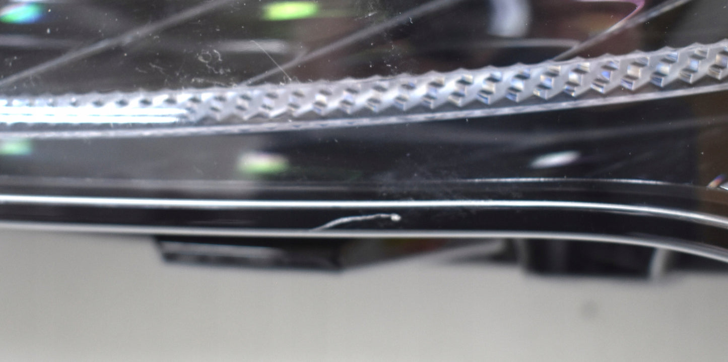 SKODA ENYAQ 5LB LEFT FRONT HEADLIGHT CRYSTAL ORG EU 5LB941015H