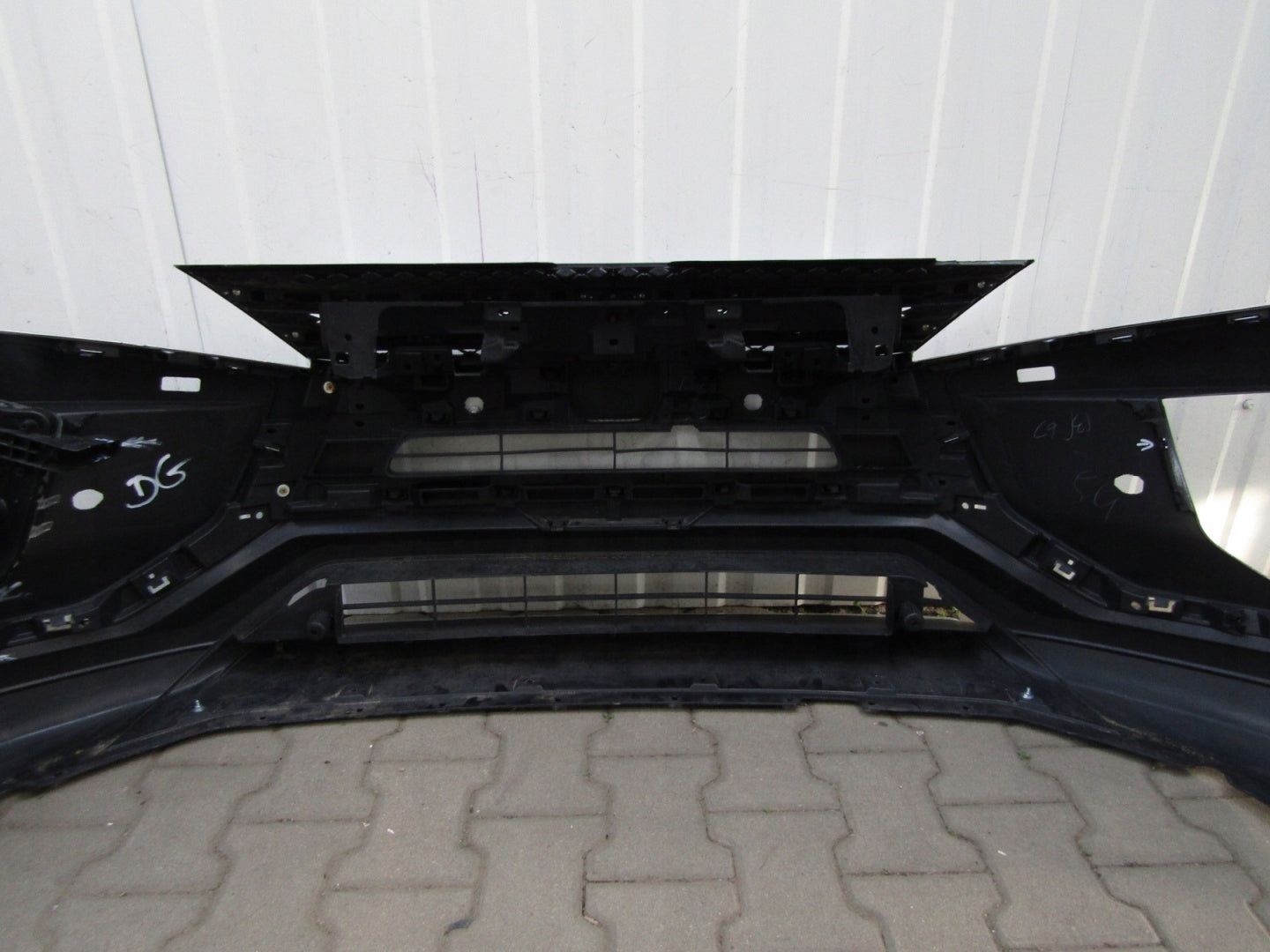 Mitsubishi Eclipse Cross 17- Front Bumper