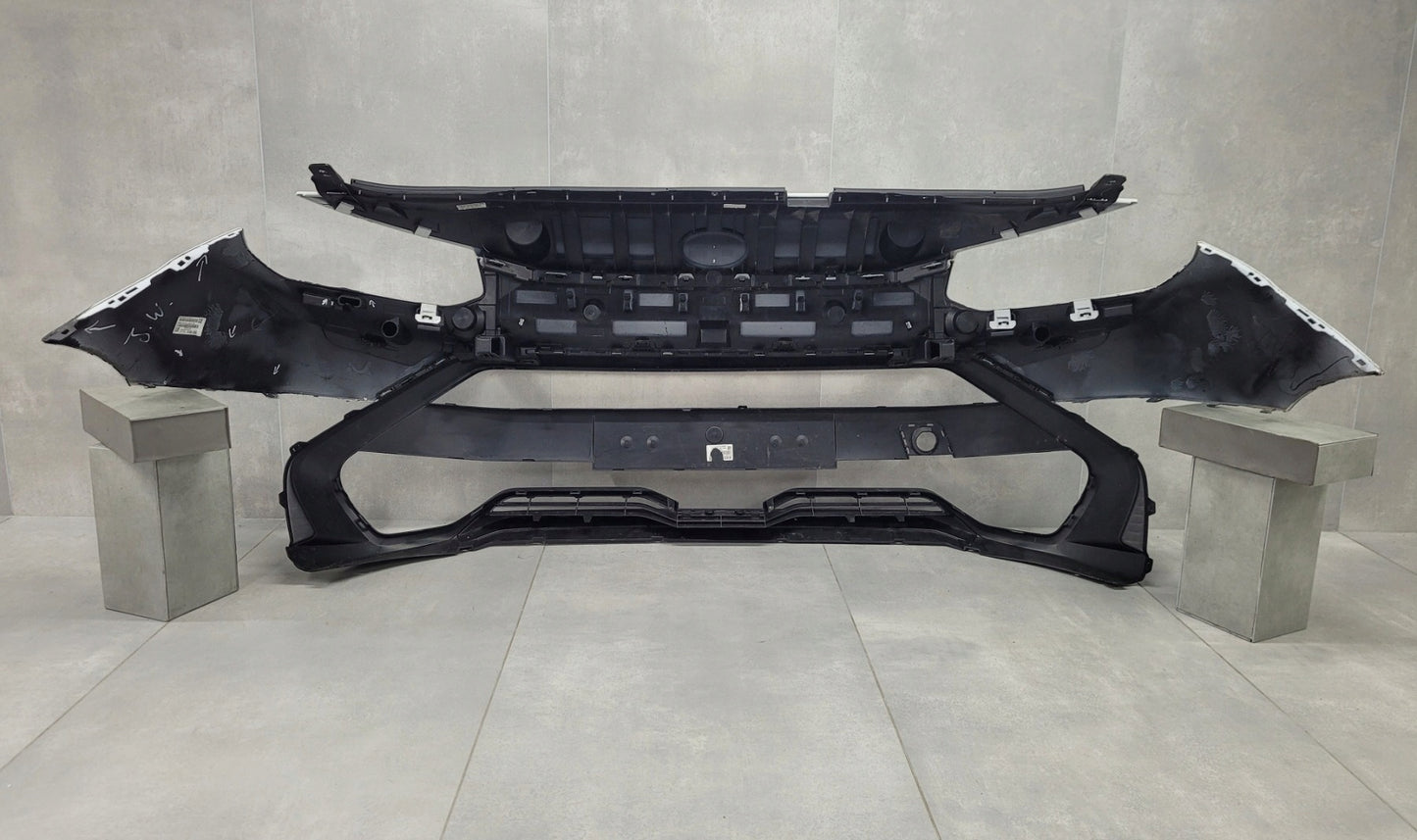 Front Bumper TOYOTA PROACE CITY LIFT 23-