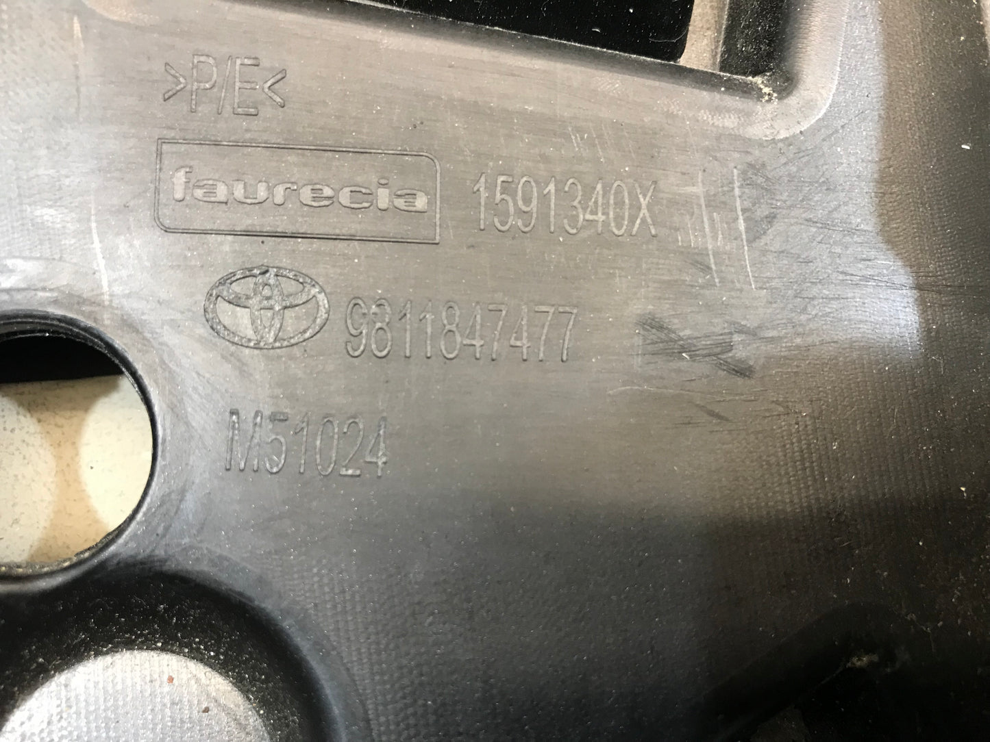 Toyota Proace 2016-  Front bumper Top 9811847477 1591340X M51024